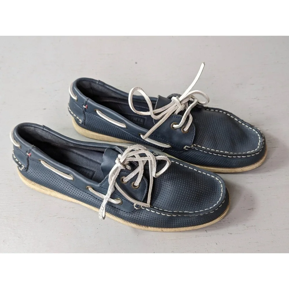 Tommy Hilfiger Boat Shoes Sz 9.5 Blue‎ Leather Casual Lace Up Non Marking Bowman